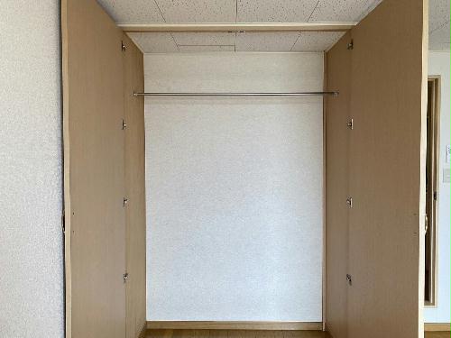 収納　お部屋によって反転タイプ