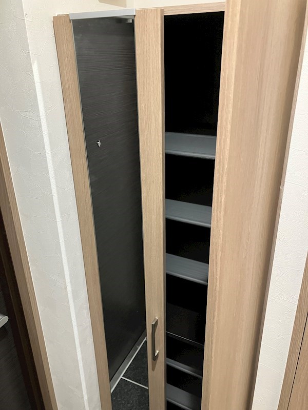 収納　シューズボックス