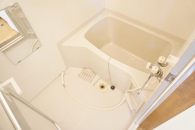 バス・シャワールーム　浴室