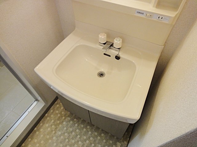 洗面設備　使いやすい洗面所です