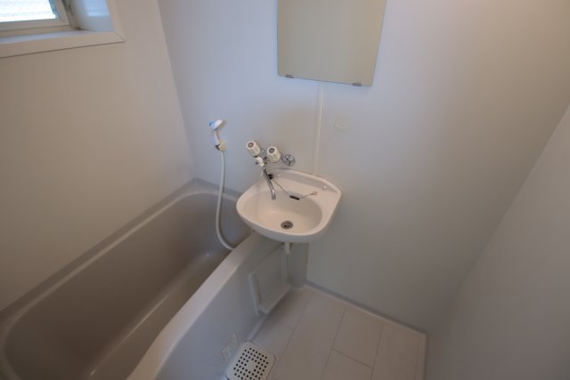 バス・シャワールーム　別室の参考写真です。※現況優先