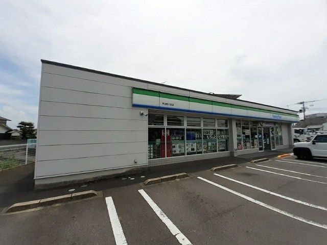 コンビニ　ファミリーマート木太8区店さん（コンビニ）まで600m