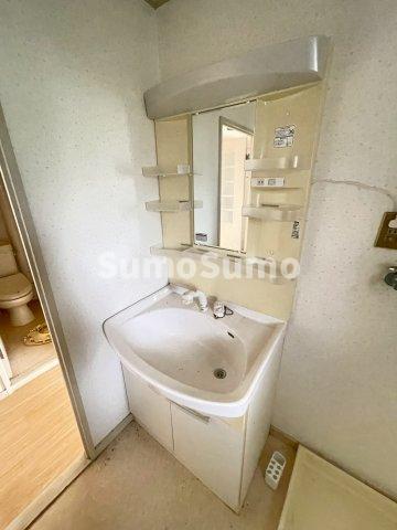 洗面設備　洗面所です