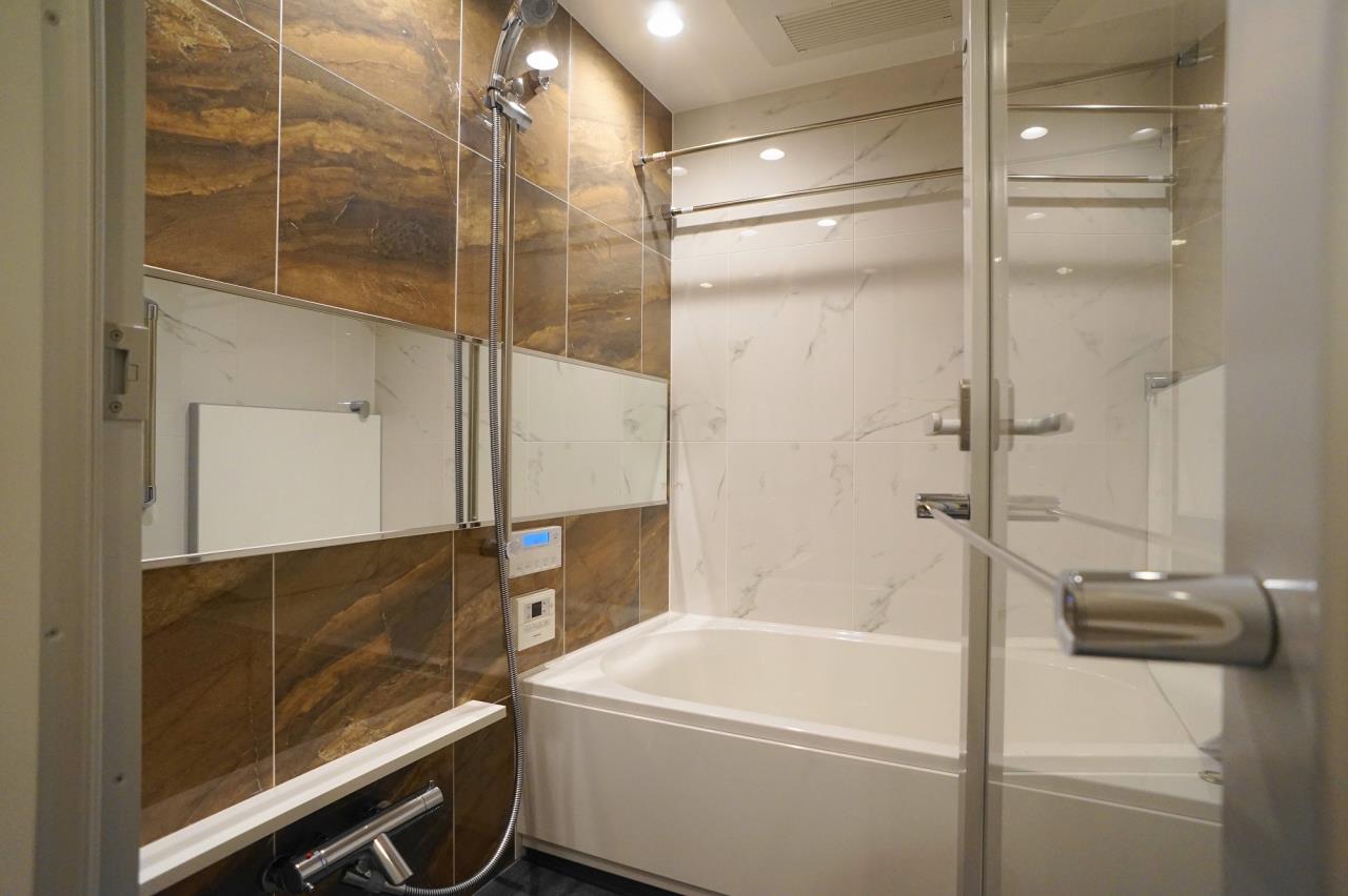 バス・シャワールーム