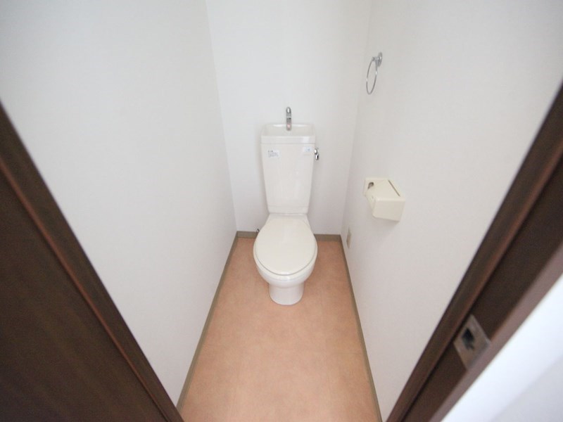 トイレ　洋式トイレ（温水洗浄便座設置可）