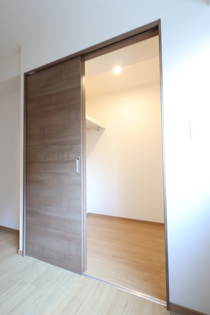 収納　ウォークインクローゼット