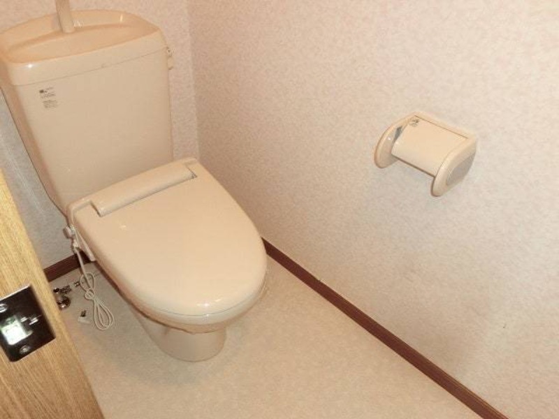 トイレ　図面と現状に相違がある場合には現状を優先