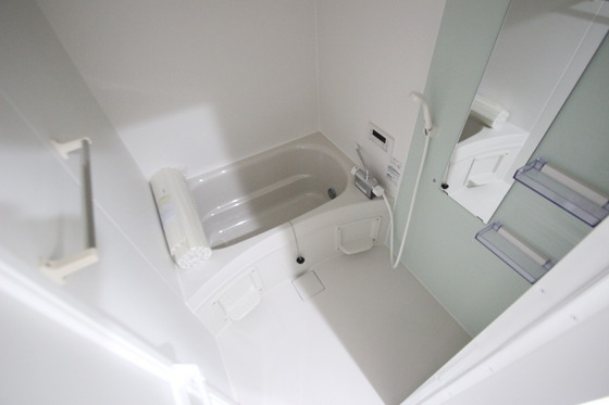 バス・シャワールーム　※別部屋の写真です