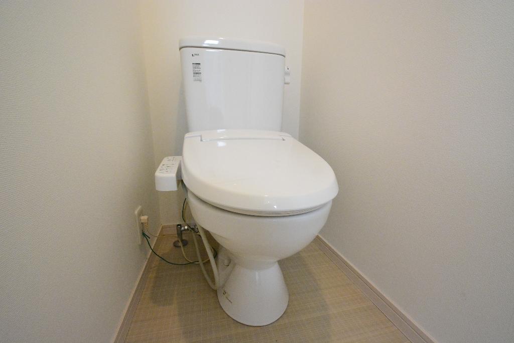 トイレ　シャワー付トイレ