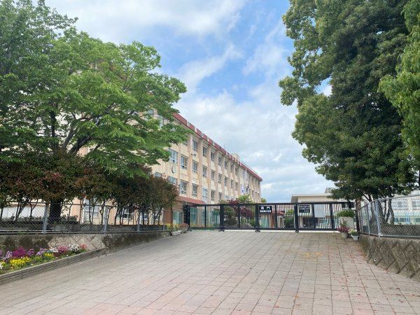 中学校　西紫原中学校（中学校）まで400m