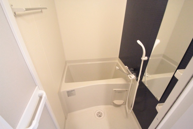 バス・シャワールーム　※別室の参考写真の為、現況優先です。