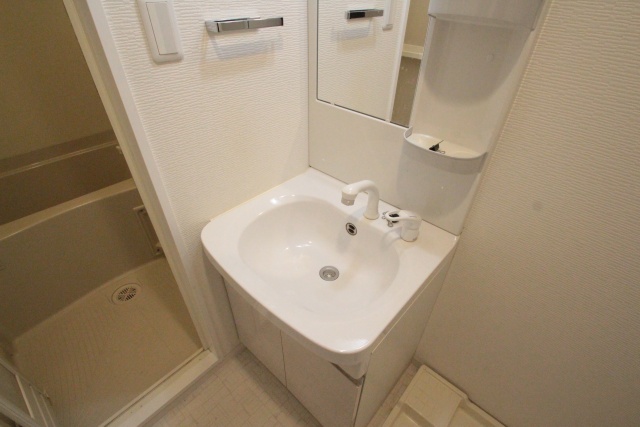 洗面設備　※別室の参考写真の為、現況優先です。