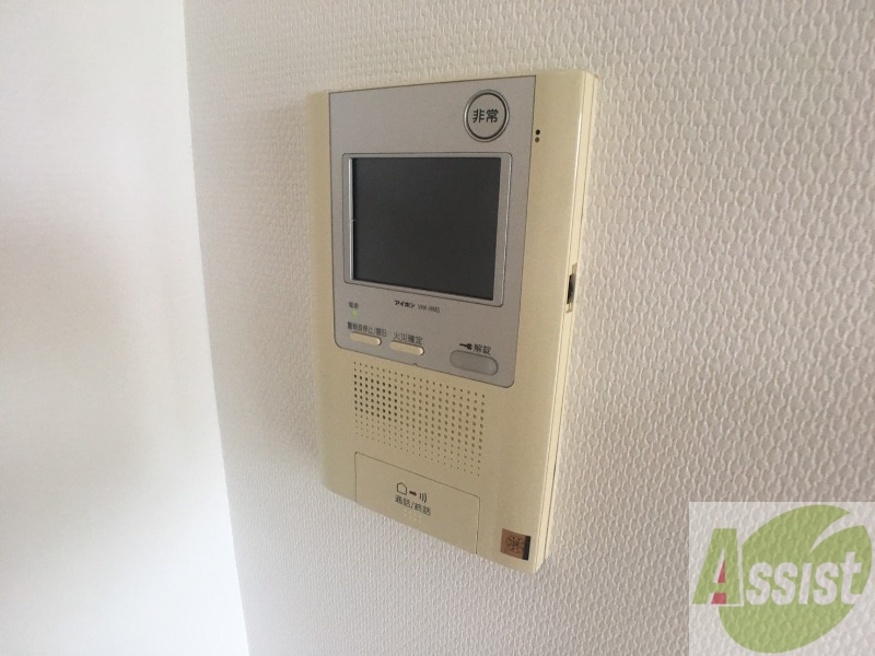 セキュリティ　ＴＶモニター付インターホンです。来客者の顔が見えるので安心！