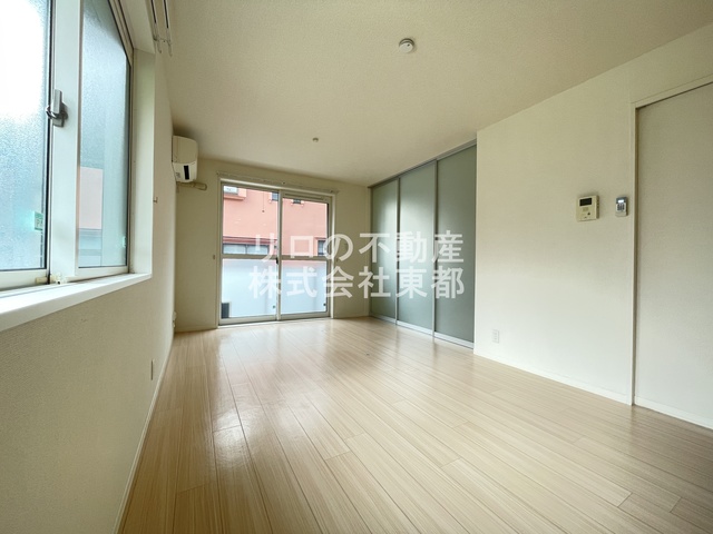 居室・リビング　リビングでゆったりくつろげる憩いの空間♪