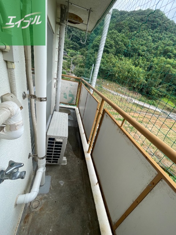 バルコニー　※別号室写真となります。