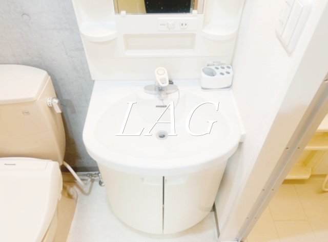 洗面設備　独立洗面台です。