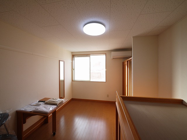 居室・リビング　居間です