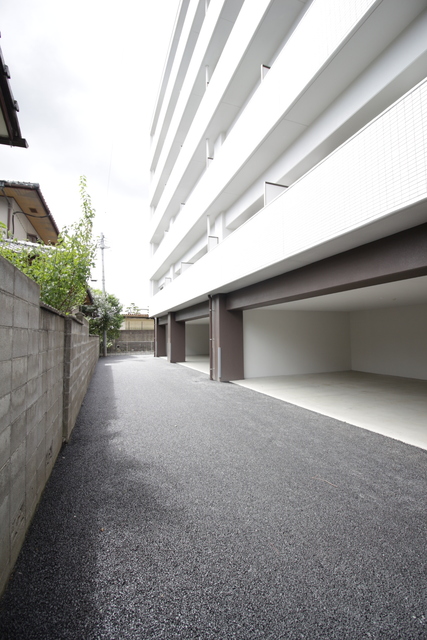 駐車場　駐車場