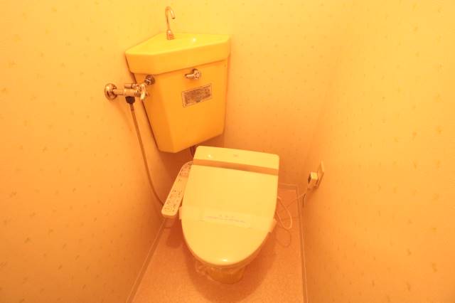 トイレ　シャワートイレ完備♪