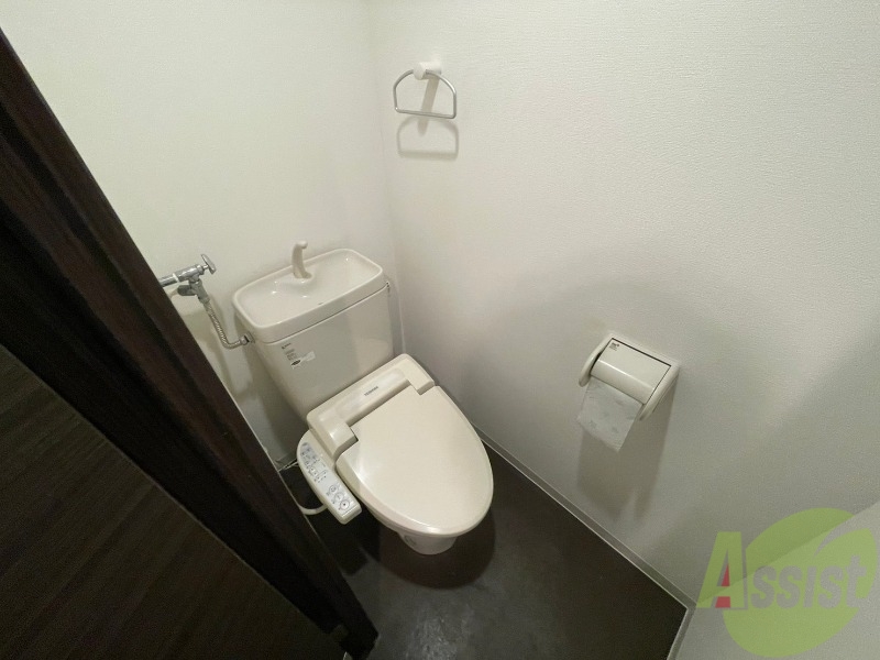 トイレ　トイレです。ウォシュレット付を探している方、おすすめです。