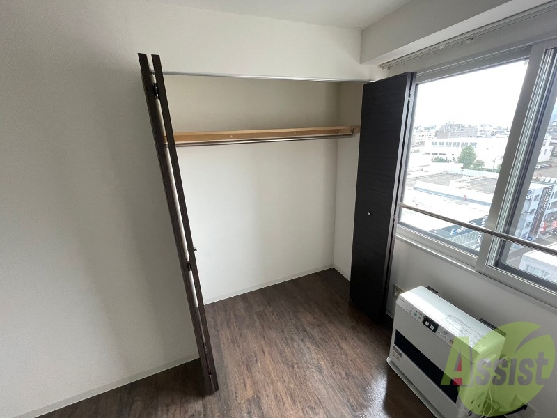 収納　寝室の収納です。部屋がすっきり片付きます。