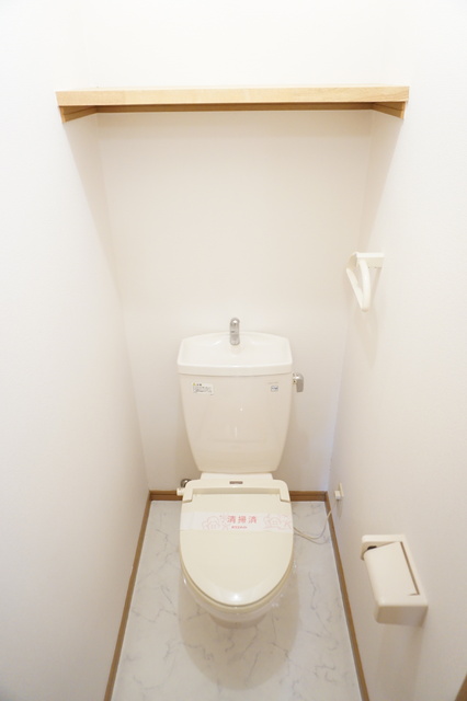 トイレ　☆トイレは暖房便座です☆