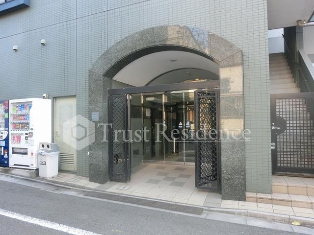 エントランス　エントランス前