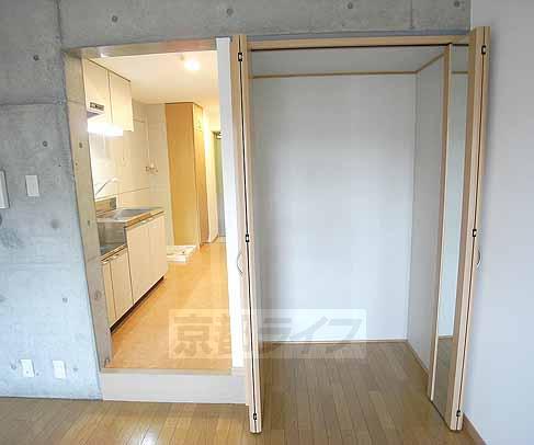 収納　奥行きのあるクローゼット