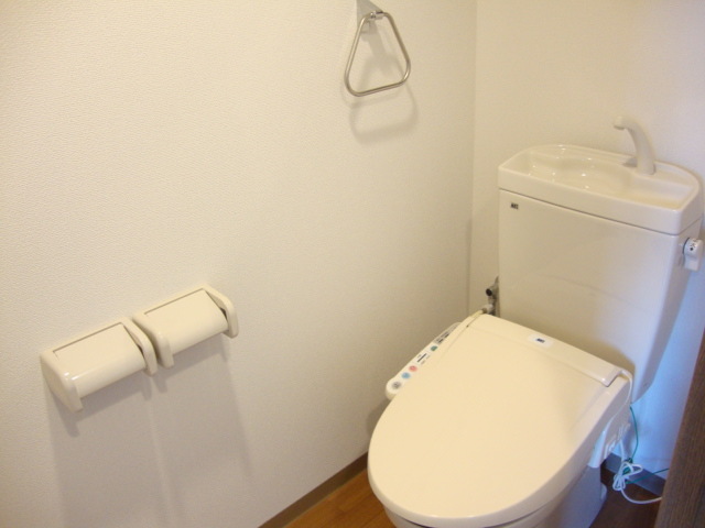 トイレ　※同タイプの部屋写真です