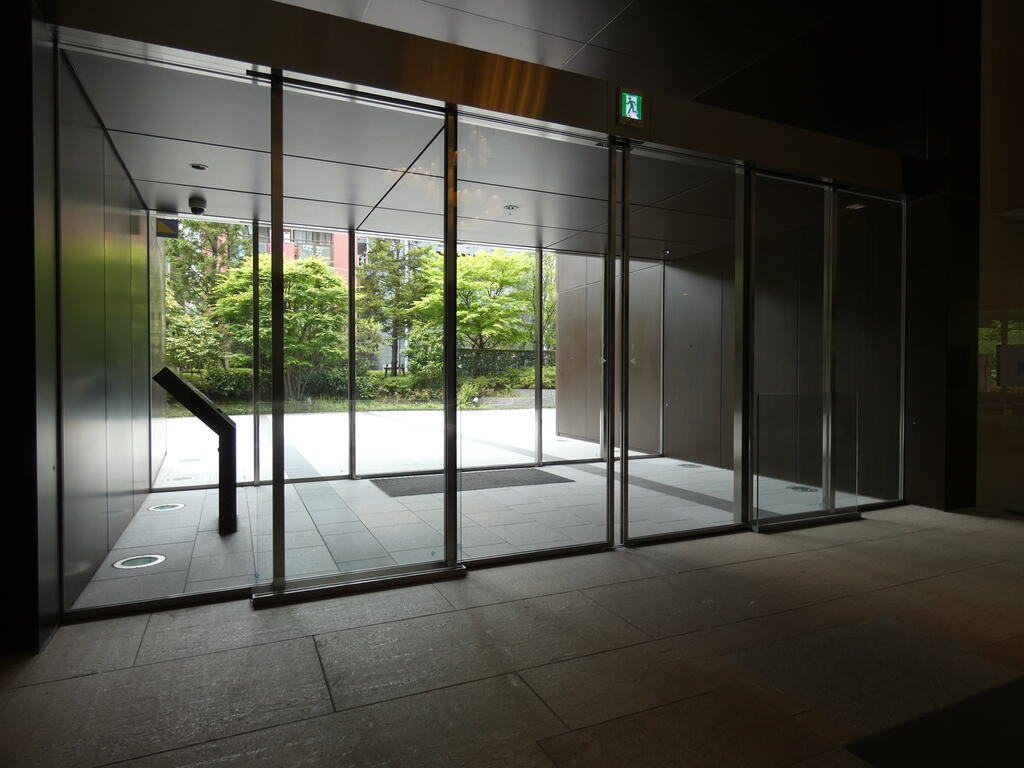 エントランス　エントランス