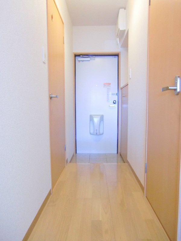 玄関　※他部屋参照