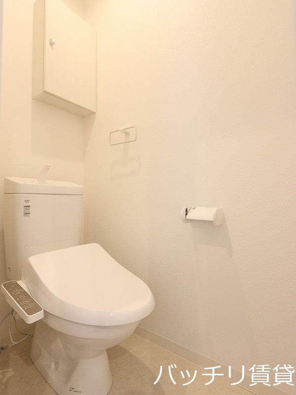 トイレ　画像は同シリーズタイプの為、参考写真になります。
