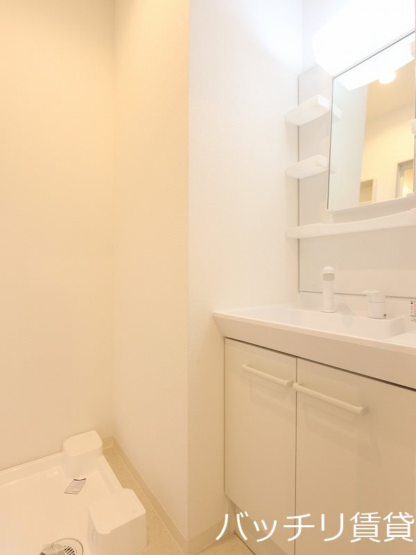 洗面設備　画像は同シリーズタイプの為、参考写真になります。