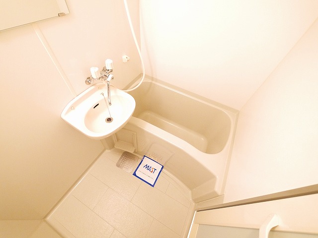 バス・シャワールーム　日々の暮らしに欠かせないお風呂です