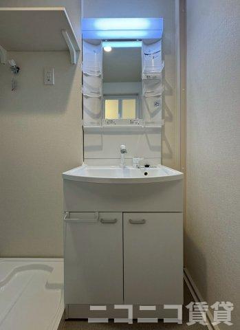 洗面設備　別号室イメージの為、現状を優先致します。