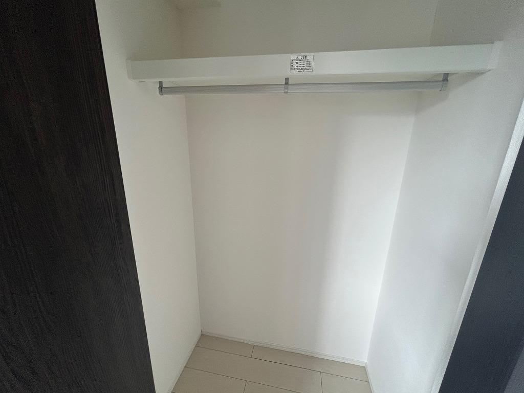 収納　サービスルーム収納