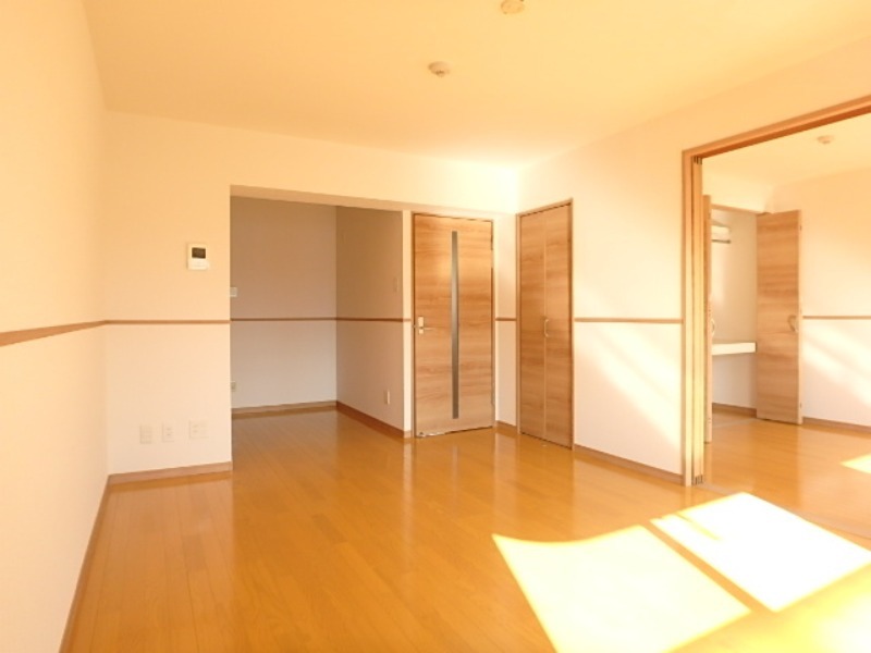 居室・リビング　図面と現状に相違がある場合には現状を優先