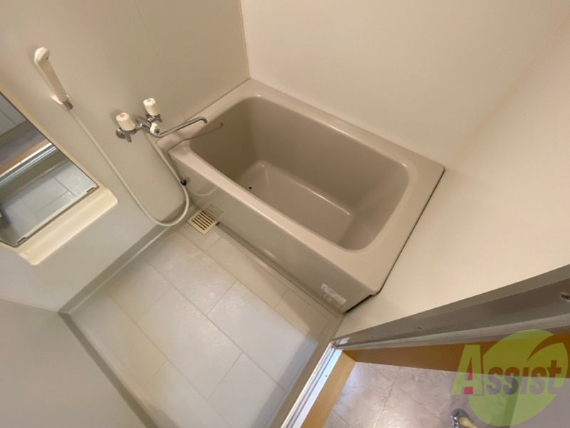 バス・シャワールーム　お風呂です。ゆっくりお風呂につかるのも体に良いですね～