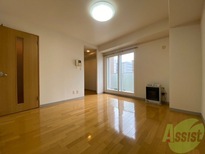 居室・リビング　広くてキレイなＬＤＫが広がっていて、充実した生活が送れそう。