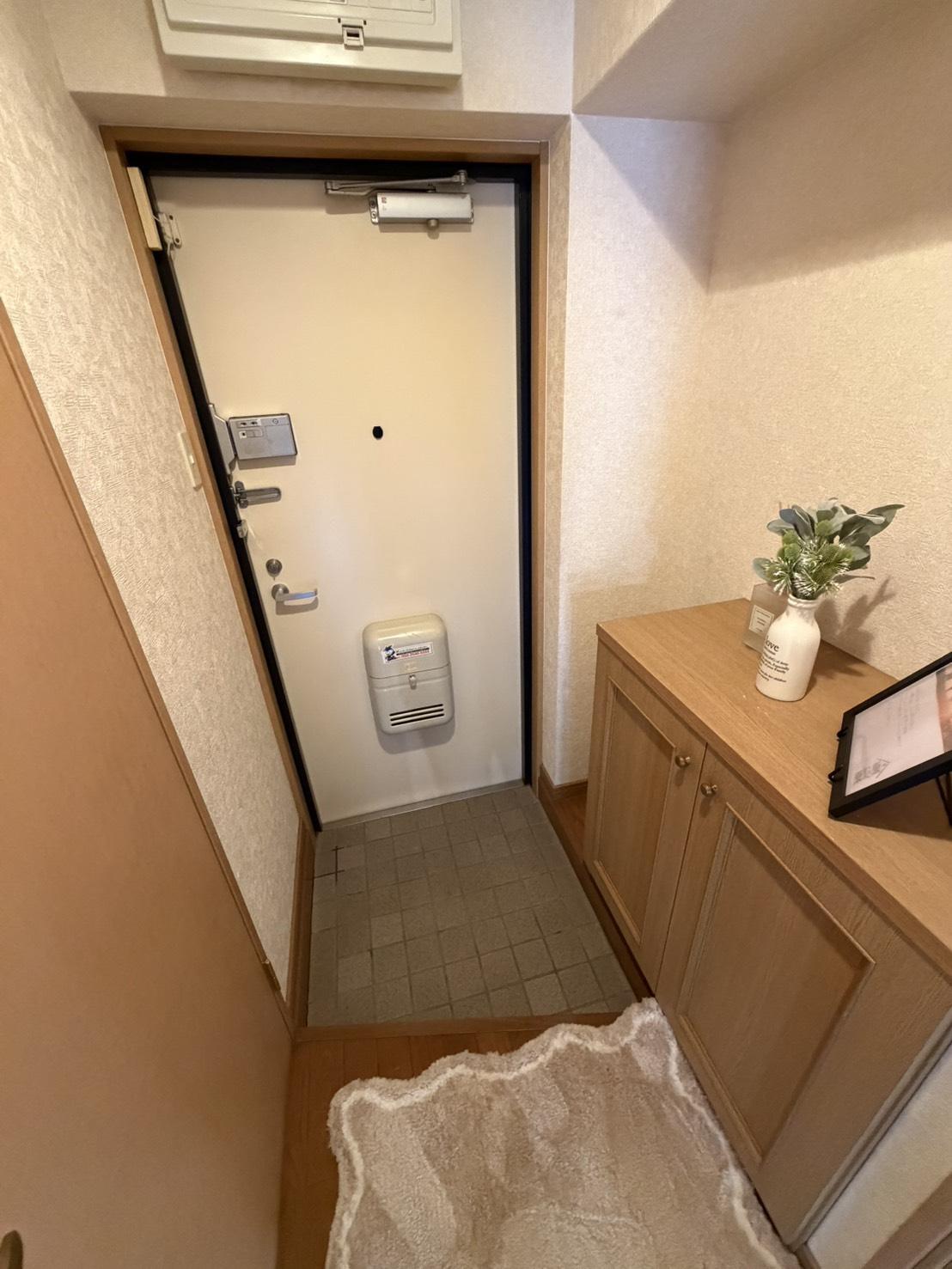 エントランス　シューズボックス