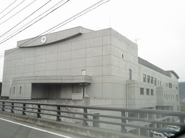 図書館　はさま未来館（図書館）まで1300m