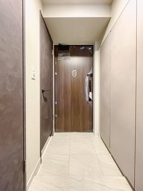 玄関　※写真は同タイプ住戸です。