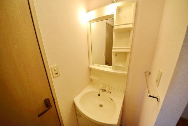 洗面設備　★便利な独立洗面台★