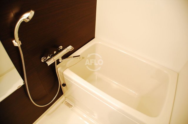 バス・シャワールーム　アドバンス難波西アクア　浴室換気乾燥暖房機付バスルーム