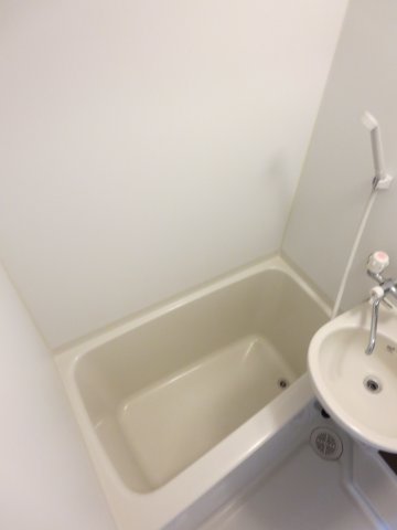 バス・シャワールーム　バストイレ別