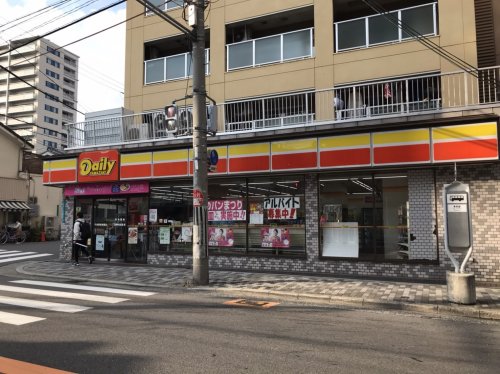 コンビニ　デイリーヤマザキ 阿倍野美章園店（コンビニ）まで1077m