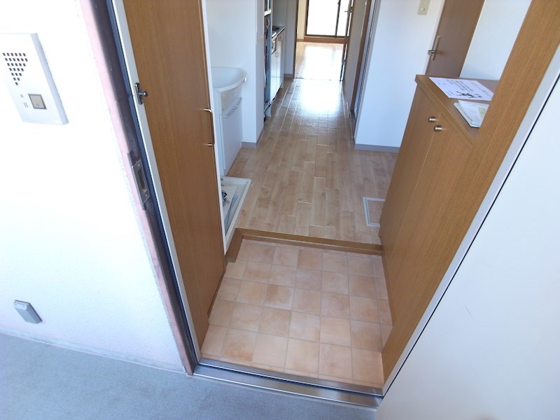 玄関　ゆったりとした玄関です