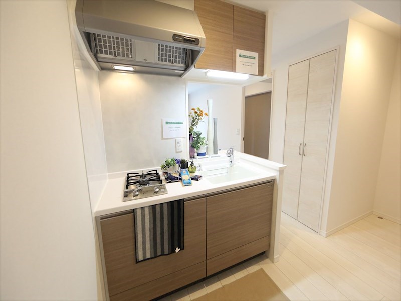 キッチン　システムキッチン（ガス2口コンロ付）カウンターキッチン