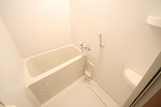 バス・シャワールーム　※別室の参考写真の為、現況優先です。