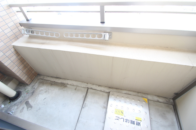 バルコニー　※別室の参考写真の為、現況優先です。